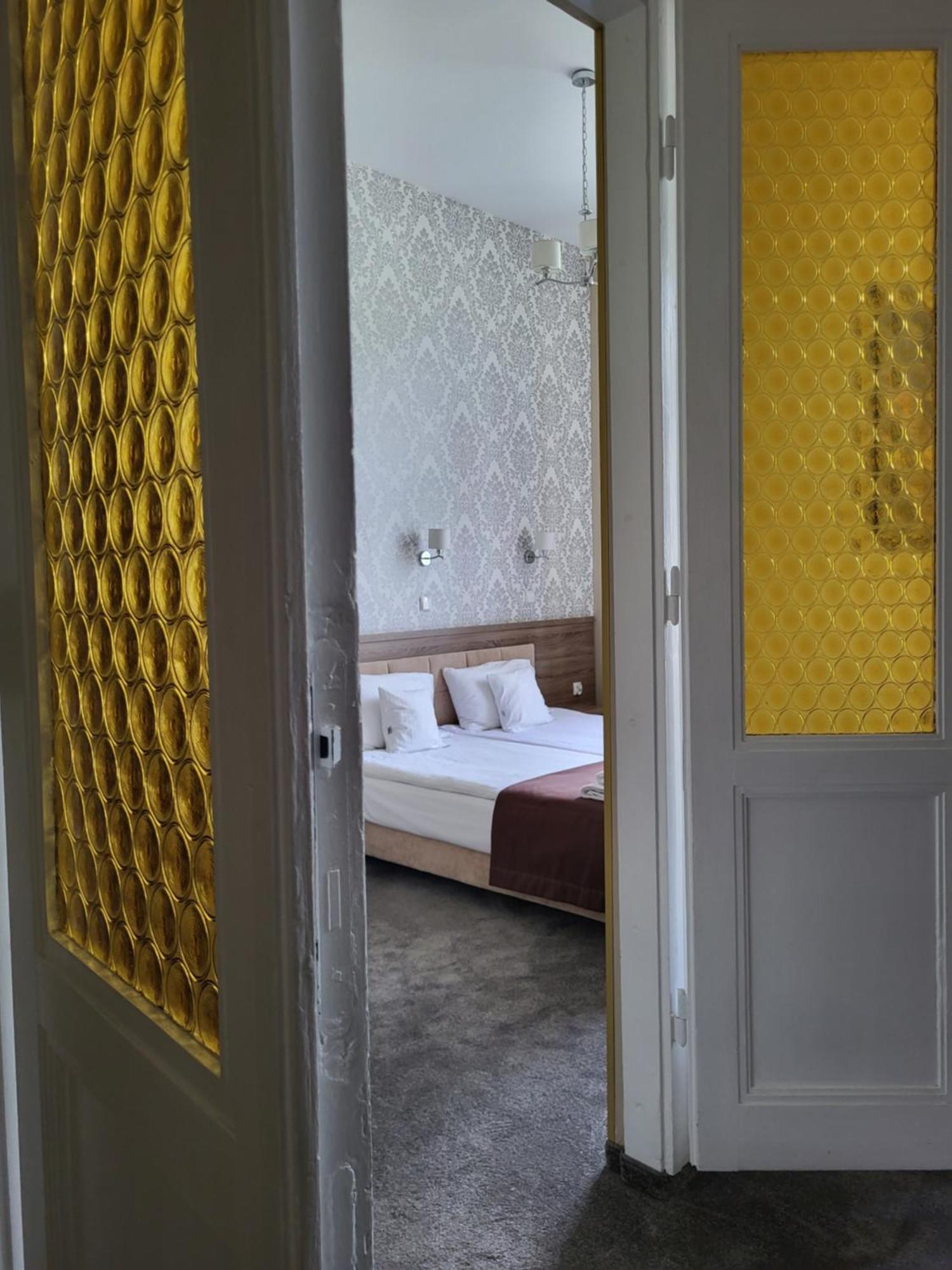 Hotel Maximum 3*